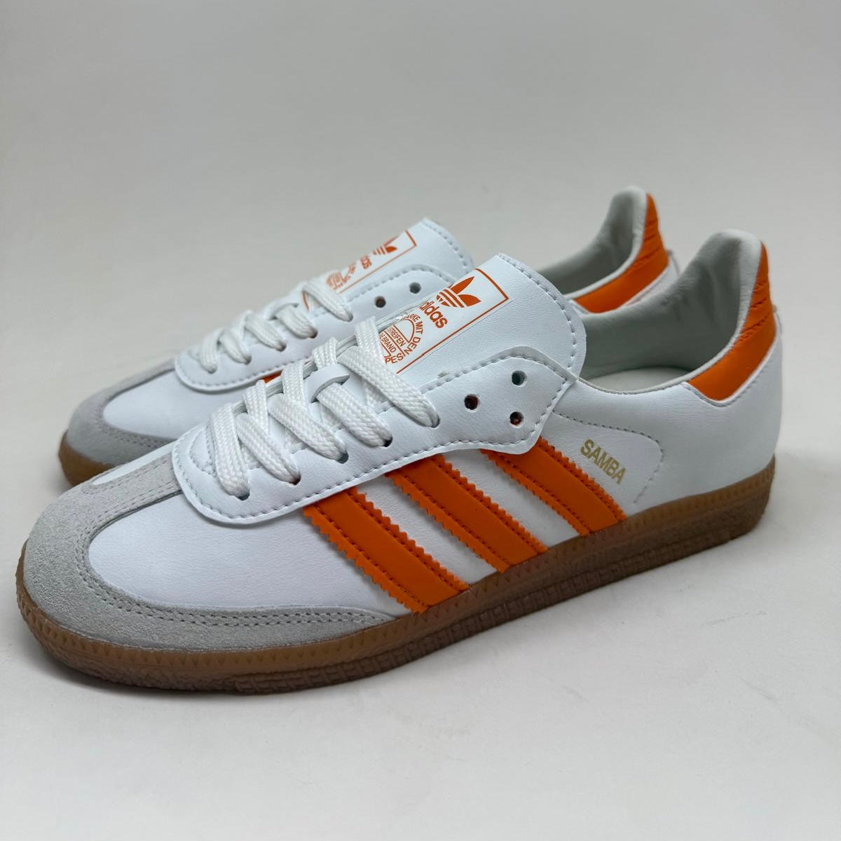 SAMBA BRANCO LARANJA