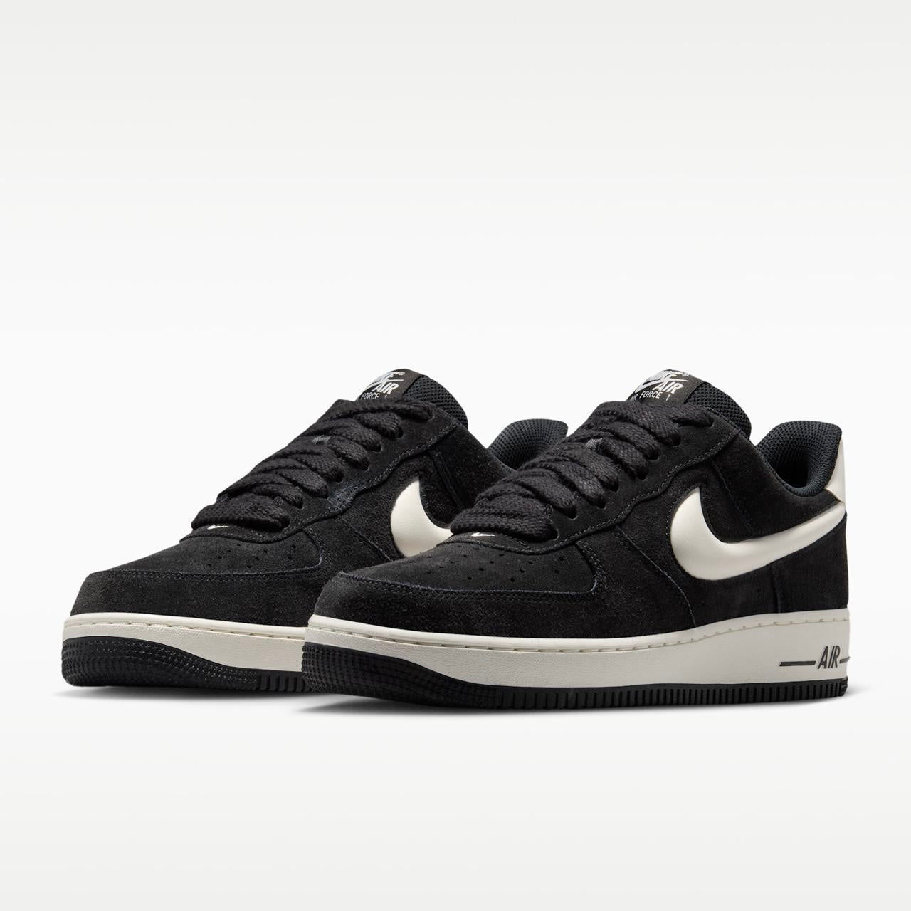 NIKE AIR FORCE PRETO BRANCO