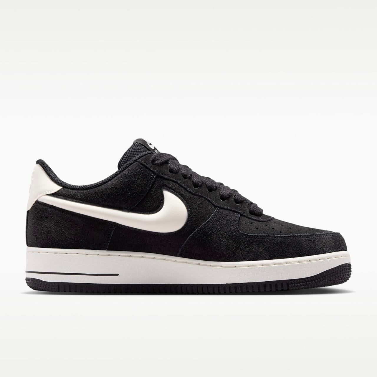 NIKE AIR FORCE PRETO BRANCO