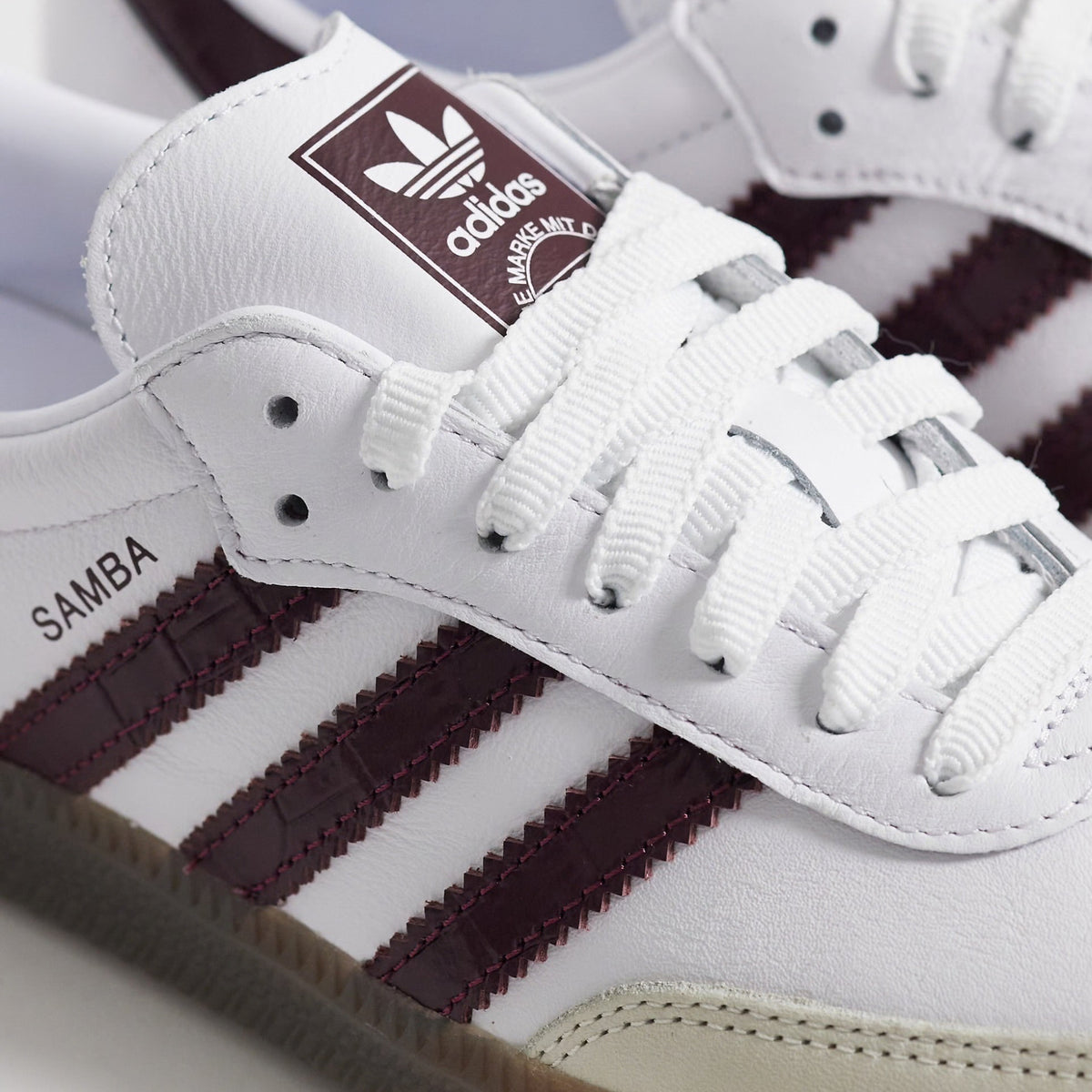 SAMBA WHITE SNAKE Burgundy